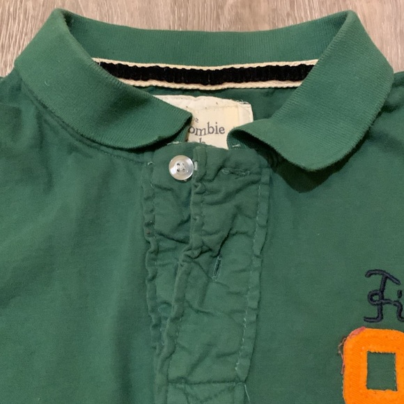 Abercrombie & Fitch T shirt, size medium - Picture 3 of 7